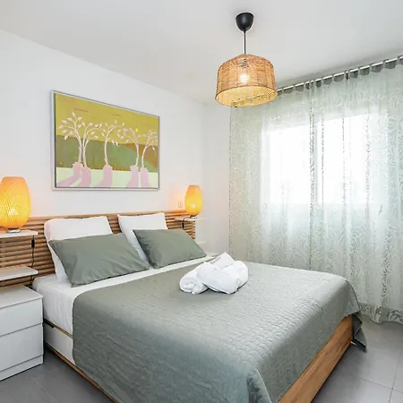 Apartmán Le Stelia T2 6min Gare, 8 Min Palais Et Plages, Parking Prive *